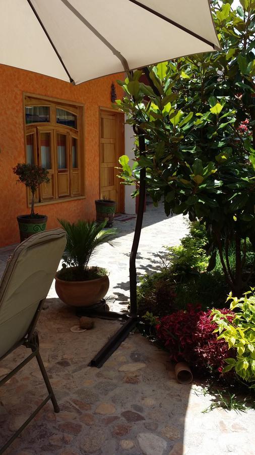 Teocalli Teotitlán del Valle Exterior foto
